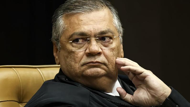 Dino envia à PF respostas de Valdemar e Kassab sobre emendas