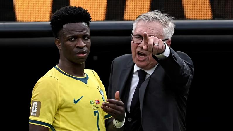 Ancelotti Vini Jr Vinicius Junior Brasil x Noruega — Foto: Pedro Ugarte/AFP