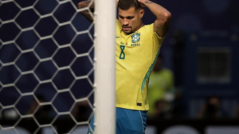 Bruno Guimarães lamenta após Brasil ser eliminado da Copa do Mundo