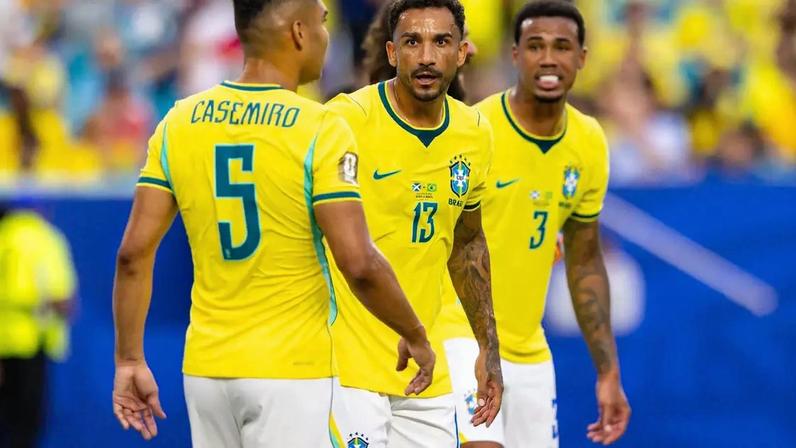 Martinelli comemora gol contra o Japão