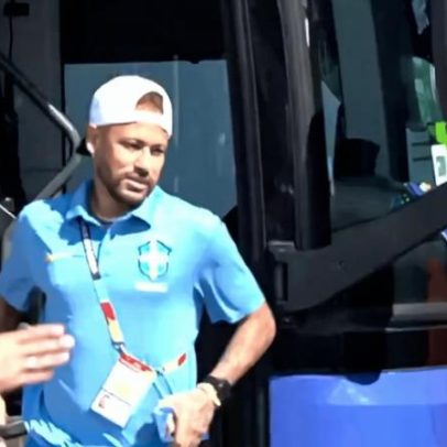 Seleção Brasileira deixa hotel rumo às oitavas da Copa