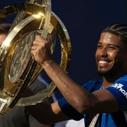 United mira Andrey Santos, Chelsea cobra R$ 345 milhões