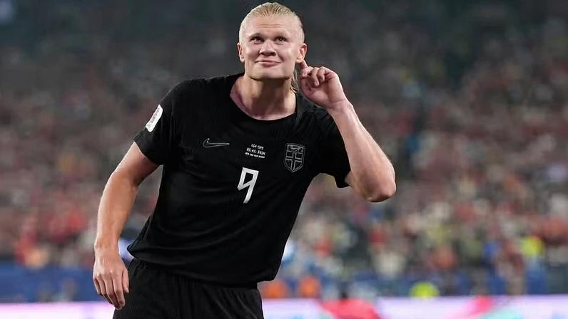Erling Haaland (9), da Noruega, comemora após marcar o terceiro gol durante a partida do Grupo I da Copa do Mundo entre Noruega e Senegal em East Rutherford, Nova Jersey, perto de Nova York, na segunda-feira, 22 de junho de 2026 — Foto: Steve Luciano/AP