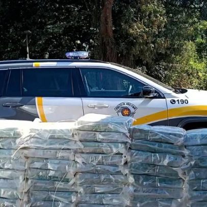Polícia apreende R$ 3,2 milhões em cocaína escondida no teto de furgão