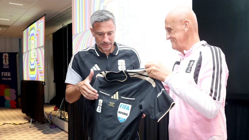 Juiz da final apitou última derrota argentina em Copas e nunca viu Espanha perder