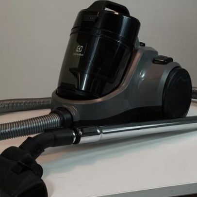 Aspirador Electrolux EAS30 não entrega tudo o que promete