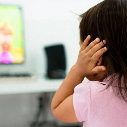Projeto amplia acesso a abafadores de ruído para pessoas com autismo pelo SUS