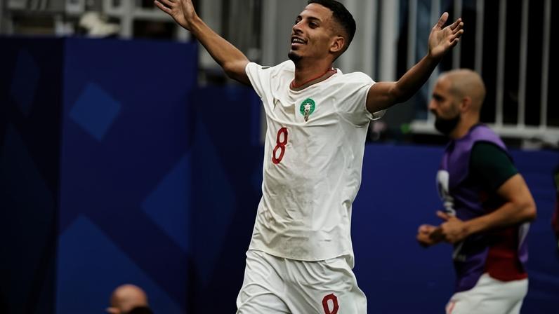 Azzedine Ounahi do Marrocos comemora gol marcado contra o Canadá