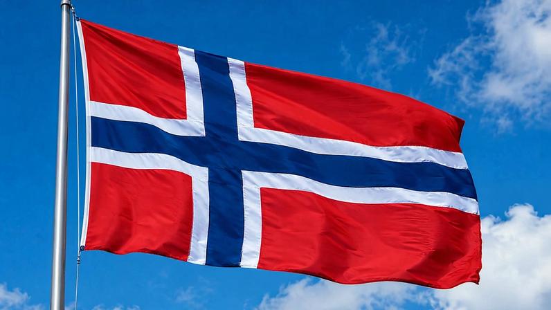 Noruega mantém petróleo forte e lidera expansão de energia limpa