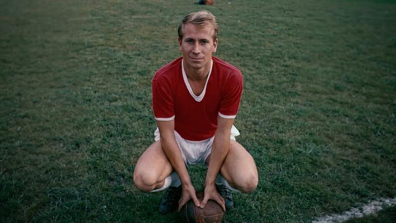 Bobby Charlton é um dos grandes ídolos do futebol inglês