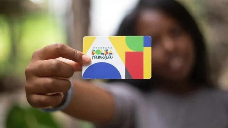 AGU pede ao STF que reconheça legalidade de reajuste no Bolsa Família