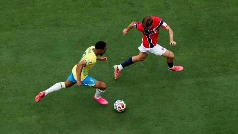 Lance de Brasil x Noruega pela Copa do Mundo