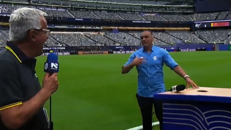 Leifert interage com Denilson no SBT