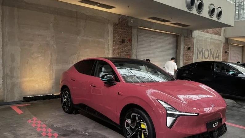 Em comparação com maio, vendas para o exterior cresceram 12%; na imagem, carro elétrico da montadora chinesa XPeng