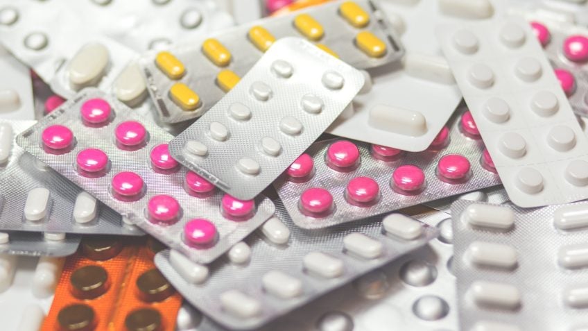 Entre os entrevistados que compram medicamentos, 88,10% afirmaram já ter deixado de adquirir algum medicamento devido ao preço