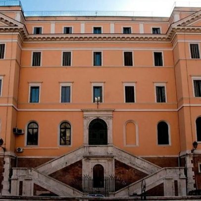 Casa romana de luxo de 1.800 anos é descoberta sob ginásio escolar