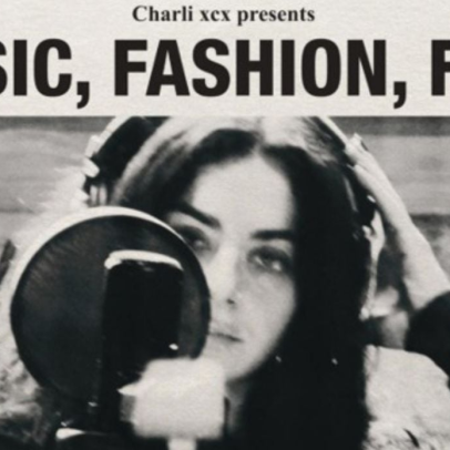 Com Charli XCX e The Strokes, confira lançamentos de peso na música