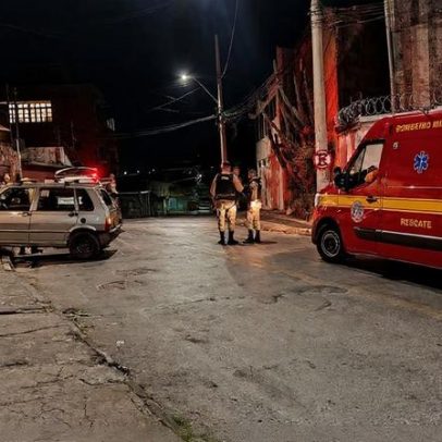 Carro desgovernado atinge clientes de pizzaria no Lourdes