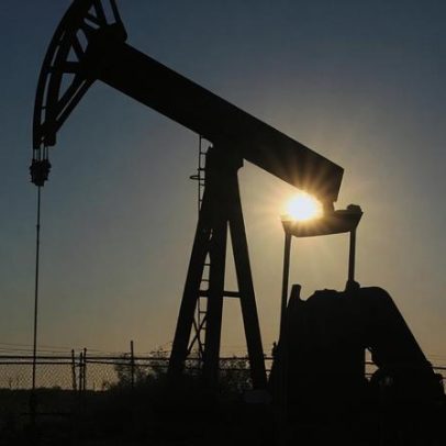 OPEP+ eleva produção após trégua e reabertura de estreito vital