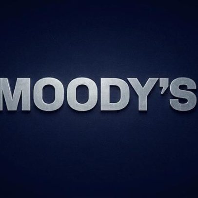 Moody's alerta: crédito ampliado eleva risco bancário