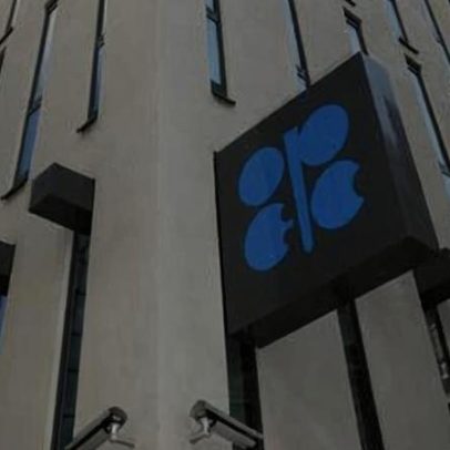 Opep+ aumenta oferta de petróleo