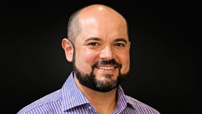 Douglas Freitas assume liderança na ZoomHolding