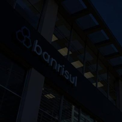 Banrisul firma acordo para gestão da folha de pagamento do RS