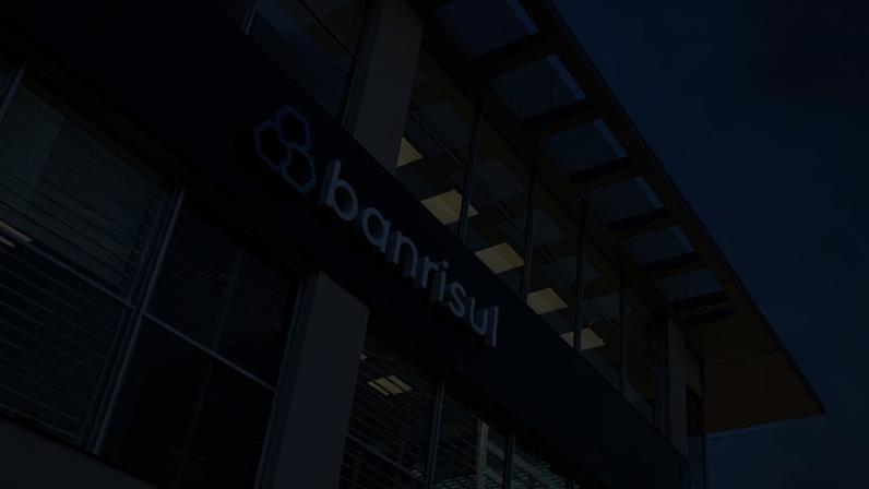 Banrisul firma acordo para gestão da folha de pagamento do RS