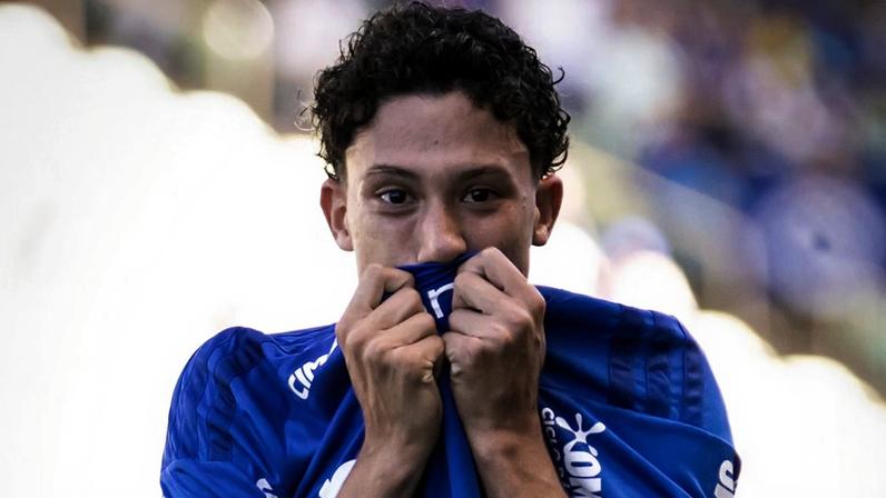 Felipe entrou durante o amistoso e deixou sua marca