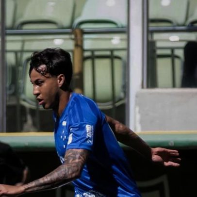 Kaio Jorge celebra gol em amistoso e avança recuperação para retorno do Cruzeiro