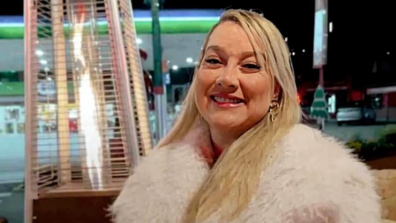 Imagem colorida de Carolina Sthela Ferreira dos Anjos, patroa que agrediu doméstica gestante - Metrópoles