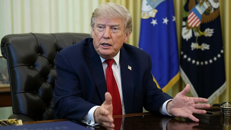 O presidente dos Estados Unidos é adepto ao uso de carpete felpudo no banheiro de casa — Foto: Alex Wong/GettyImages