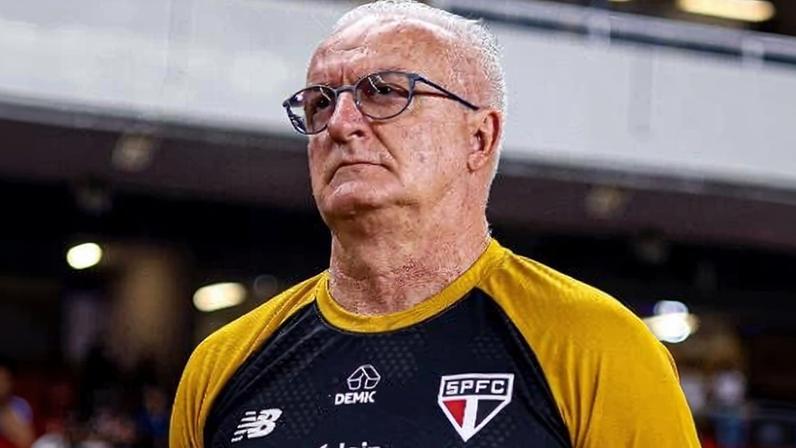 Dorival Júnior, técnico do São Paulo, em jogo contra o Remo