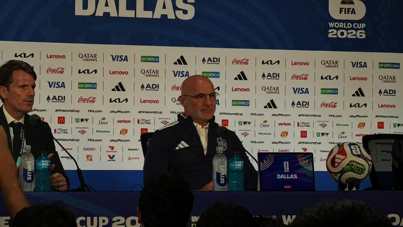 Luis de la Fuente, técnico da Espanha — Foto: Leonardo Lourenço