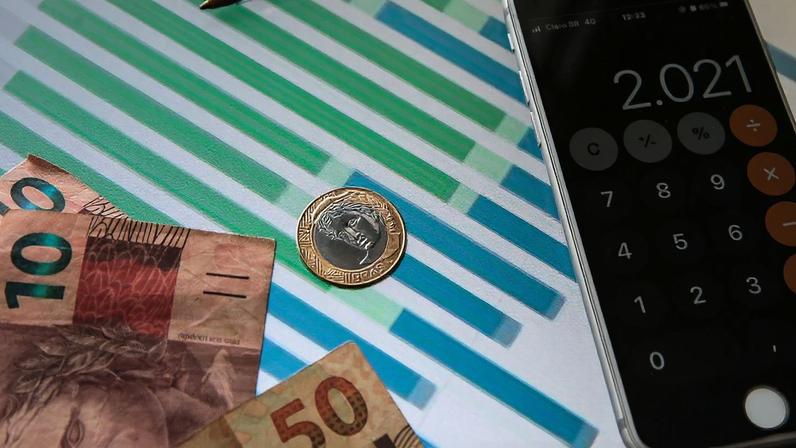 Mercado financeiro reduz projeção de inflação para 5,3%