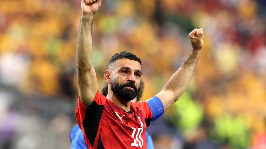 Com cavadinha de Salah, Egito bate Austrália nos pênaltis e vai às oitavas