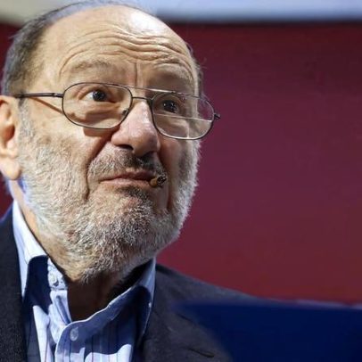 Biblioteca de Umberto Eco é aberta ao público em universidade italiana