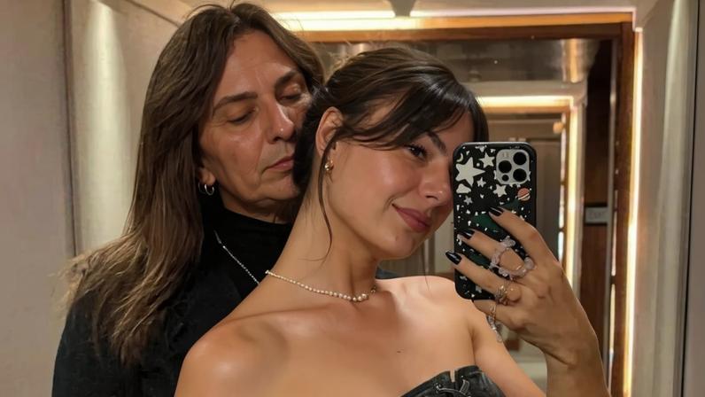 Isis Valverde e Rosalba Nable