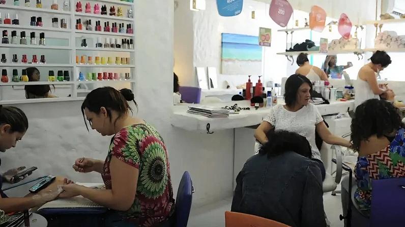 A falta de conhecimento sobre as soluções disponíveis é o principal obstáculo para adoção de IA nas pequenas e médias empresas