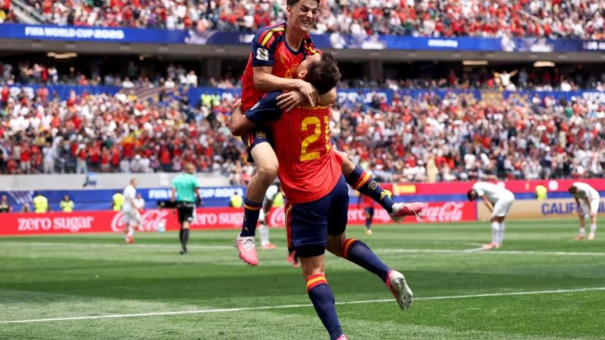 Com tranquilidade, Espanha bate Áustria por 3 a 0  e avança às oitavas