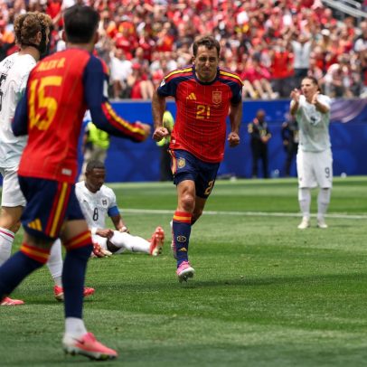 Com tranquilidade, Espanha bate Áustria por 3 a 0 e avança às oitavas