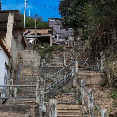 Trio é denunciado por tentar decapitar homem no tribunal do crime no Taquaril, BH