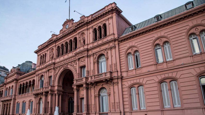 Argentina irá zerar imposto de exportação para veículos e produtos industriais