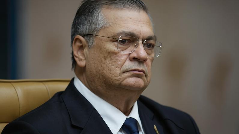 Dino diz que seleção vive nova travessia no deserto