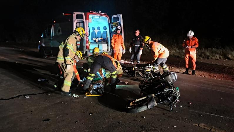 Acidente envolvendo motociclista e passageira grávida na Rota do Cavalo, em Sobradinho (DF)