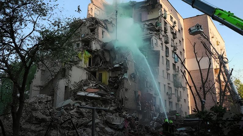 Rússia lança ataque mais mortal do ano contra Kiev — Foto: Efrem Lukatsky/AP