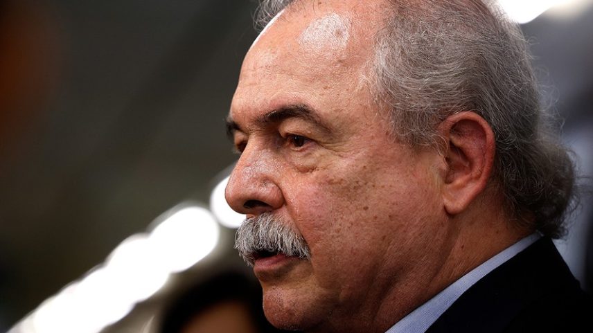 'É uma questão de soberania', alerta Mercadante, sobre proposta de Flávio de abrir informações aos EUA