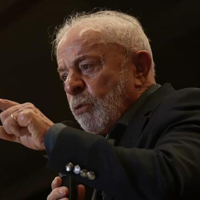 Lula fala em experiência de vida em ano eleitoral, indireta a Flávio Bolsonaro