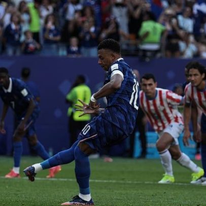 Mbappé marca novamente e empata com Messi na artilharia da Copa