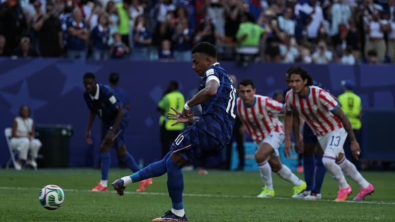 Mbappé marca mais um e empata com Messi na artilharia da Copa do Mundo